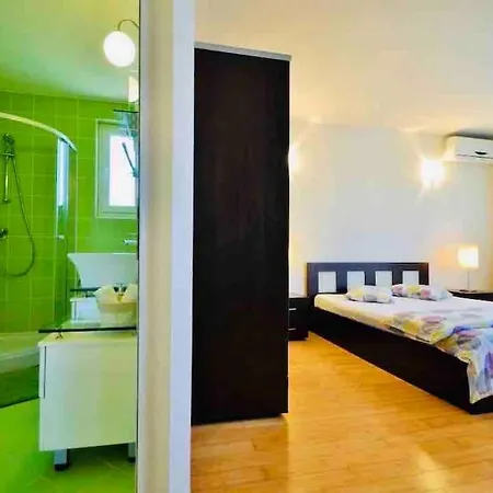 Casa La Plaja - With Sea View, 3 Bedrooms - Mamaia Nord Năvodari