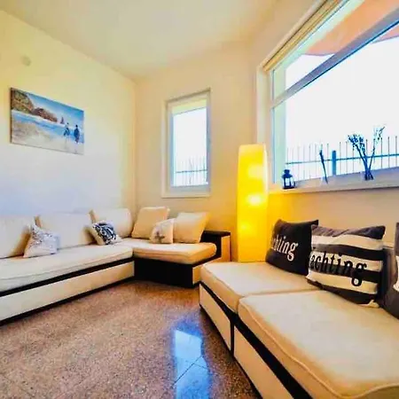 Casa La Plaja - With Sea View, 3 Bedrooms - Mamaia Nord Сasa de vacaciones Năvodari