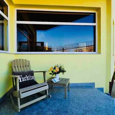 Casa La Plaja - With Sea View, 3 Bedrooms - Mamaia Nord *
